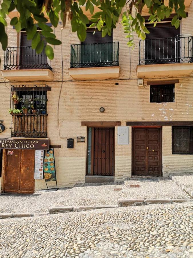 Piso Para Cuatro A Los Pies De La Alhambra Granada Exterior foto
